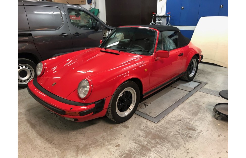 PORSCHE 911 3.2L CABRIOLET