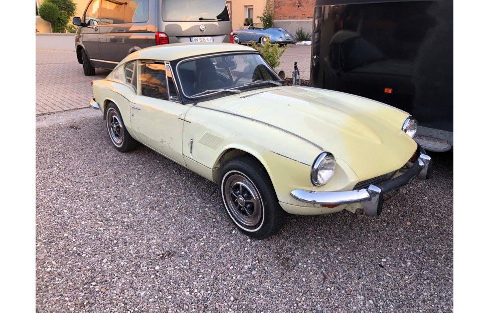 TRIUMPH GT6 B